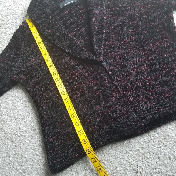 (2/$25) Jones NY variegated knit shiny black red streak cardigan (flawed) - Picture 8 of 10